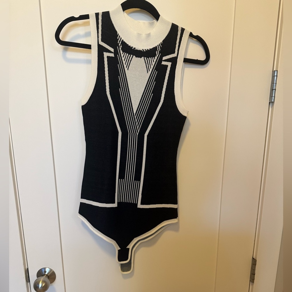 Gecko Yang knitted tuxedo bodysuit SZ S-M $359